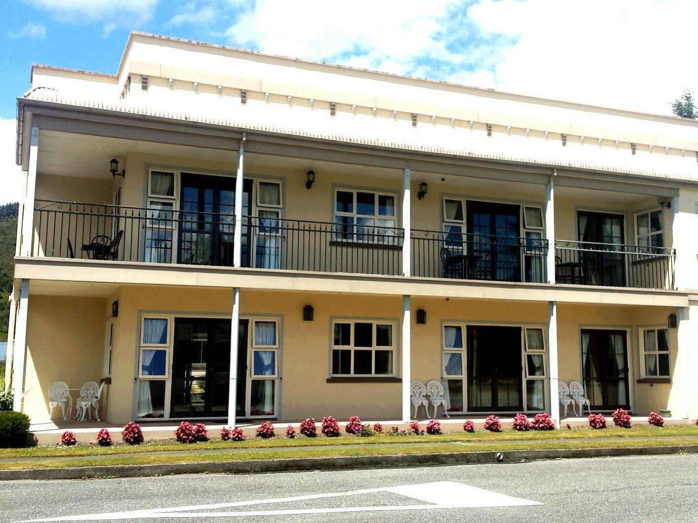Lantern Court Motel Reefton Esterno foto