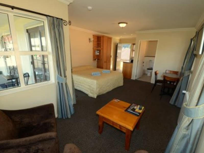 Lantern Court Motel Reefton Esterno foto
