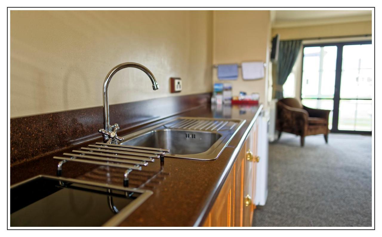 Lantern Court Motel Reefton Esterno foto